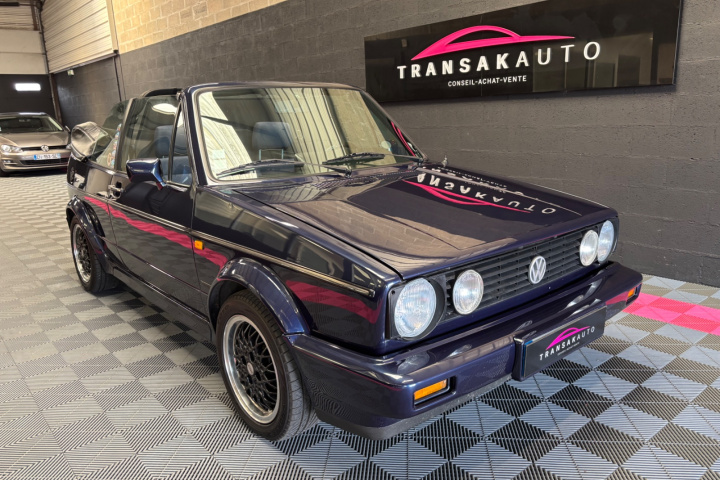 VOLKSWAGEN GOLF CABRIOLET