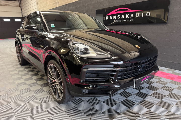 PORSCHE CAYENNE COUPE