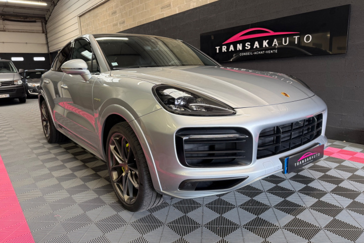 PORSCHE CAYENNE COUPE
