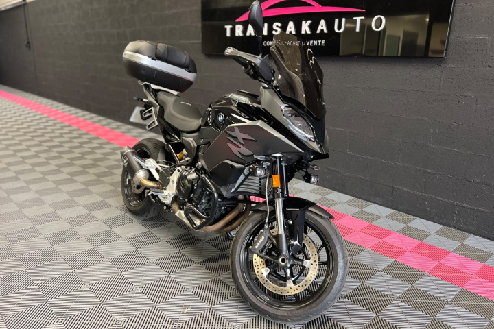 BMW F900 XR