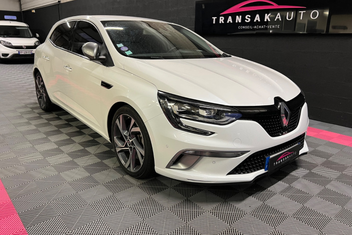 RENAULT MEGANE IV BERLINE